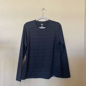 REI woMen's Dark Gray Long Sleeve Tee